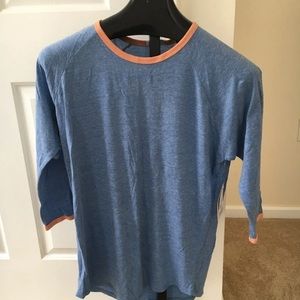 Lularoe randy tee
